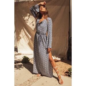 Lulus Blue + White Mandala Daydream Side Slit V Neck Maxi Dress Medium Resort